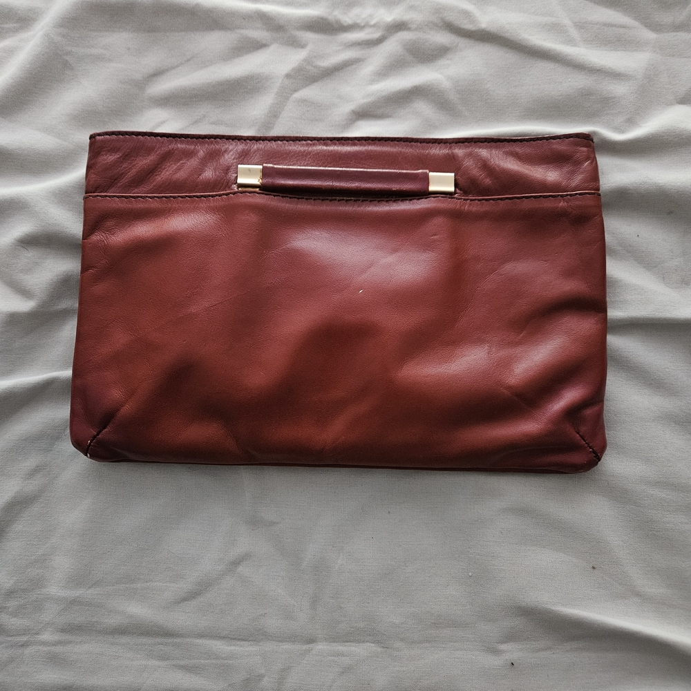 Elegant Burgundy Leather Clutch